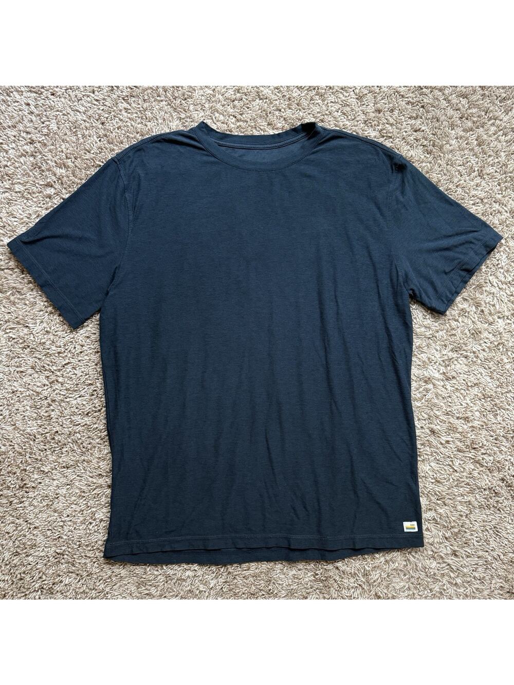 Vuori Strato Tech Tee Shirt Mens Size XL Navy Lightweight Stretch Crew Neck V126